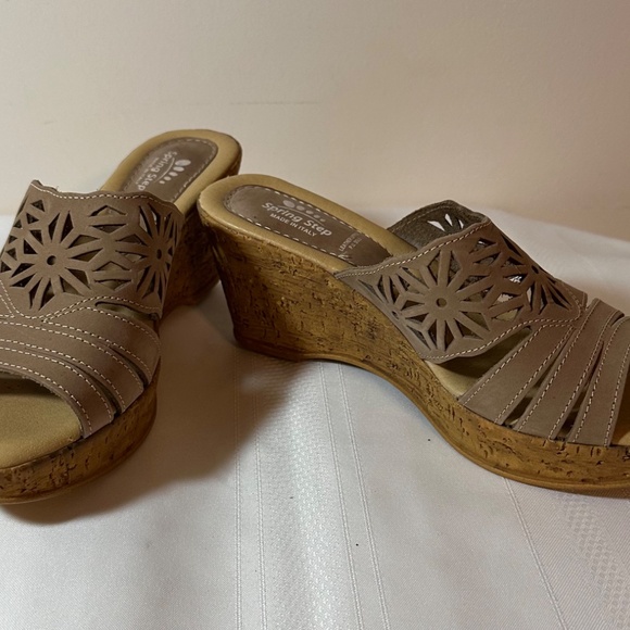 Spring Step Dora Wedge Sandals - Picture 3 of 5